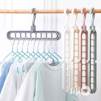 (Pack of 5)  Adjustable Multipurpose Plastic Hangers